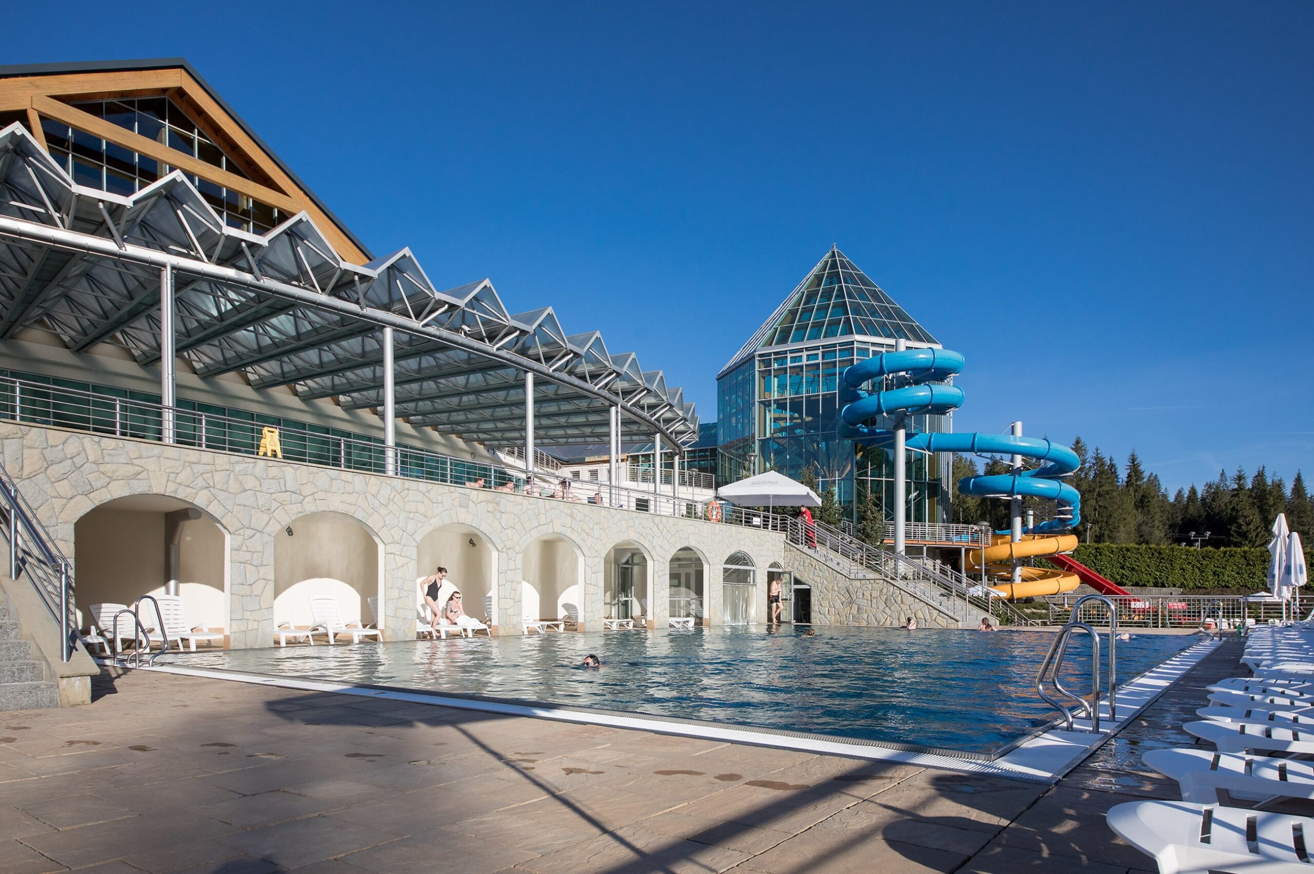 Baseny termalne: dlaczego warto? Które termy wybrać? baseny-termalne2