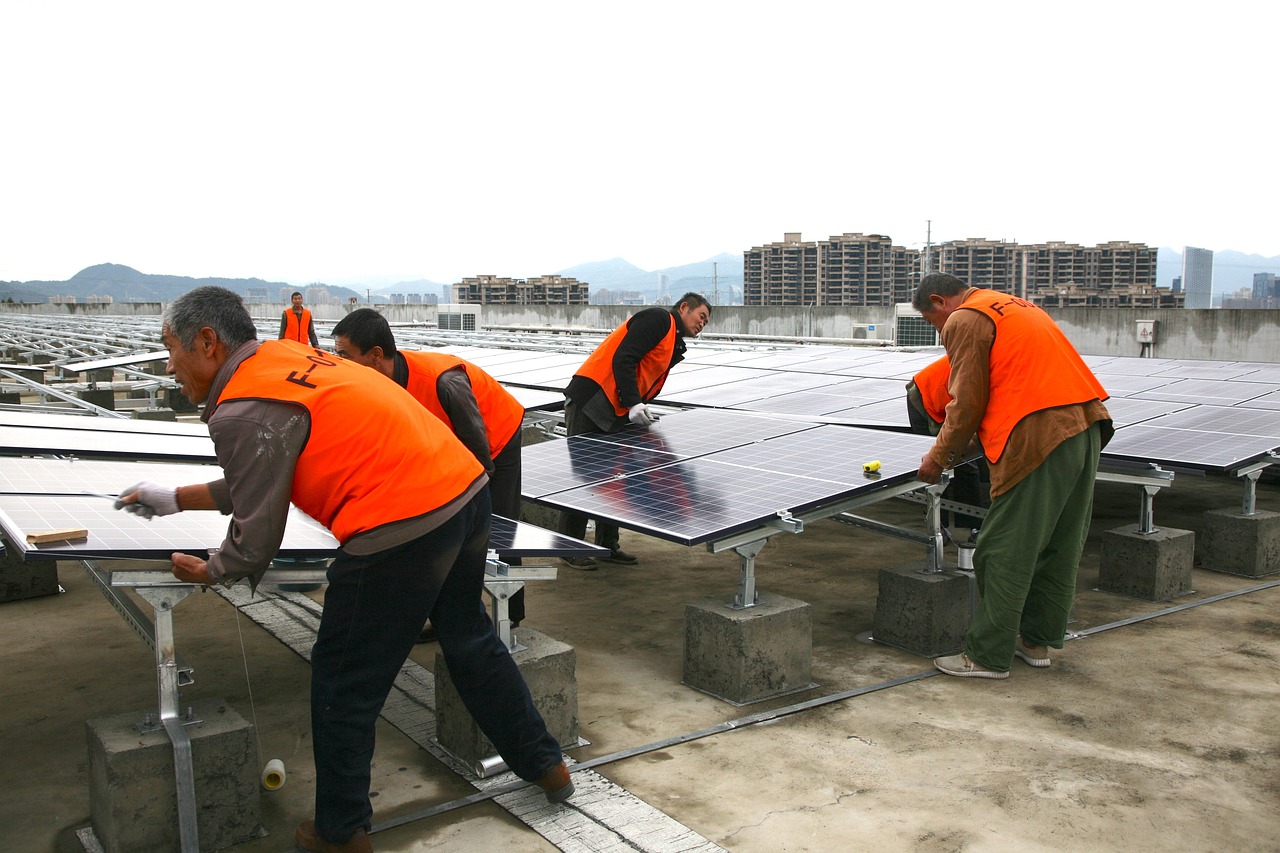 Fotowoltaika – Jak Działa i Dlaczego Rewolucjonizuje Rynek Energii? photovoltaic-5020810_1280