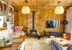 Wynajem domku w lesie na Mazurach