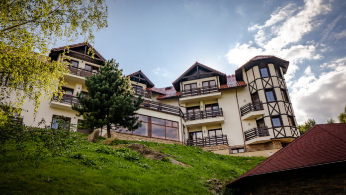 420d3c49953fff0dc790b0bbaac1b12d