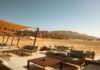 Przeżyj luksusowy glamping ze wspaniałymi widokami na AlUla, kultowe formacje skalne Arabii Saudyjskiej.