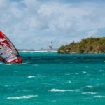 Flora Mauritiusa – egzotyczne rośliny i drzewa Poczuj dreszczyk windsurfingu na tętniących życiem turkusowych wodach Mauritiusa.