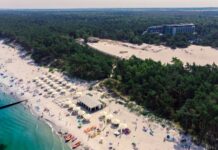 First czy last minute – kiedy najlepiej zarezerwować majówkę nad morzem?