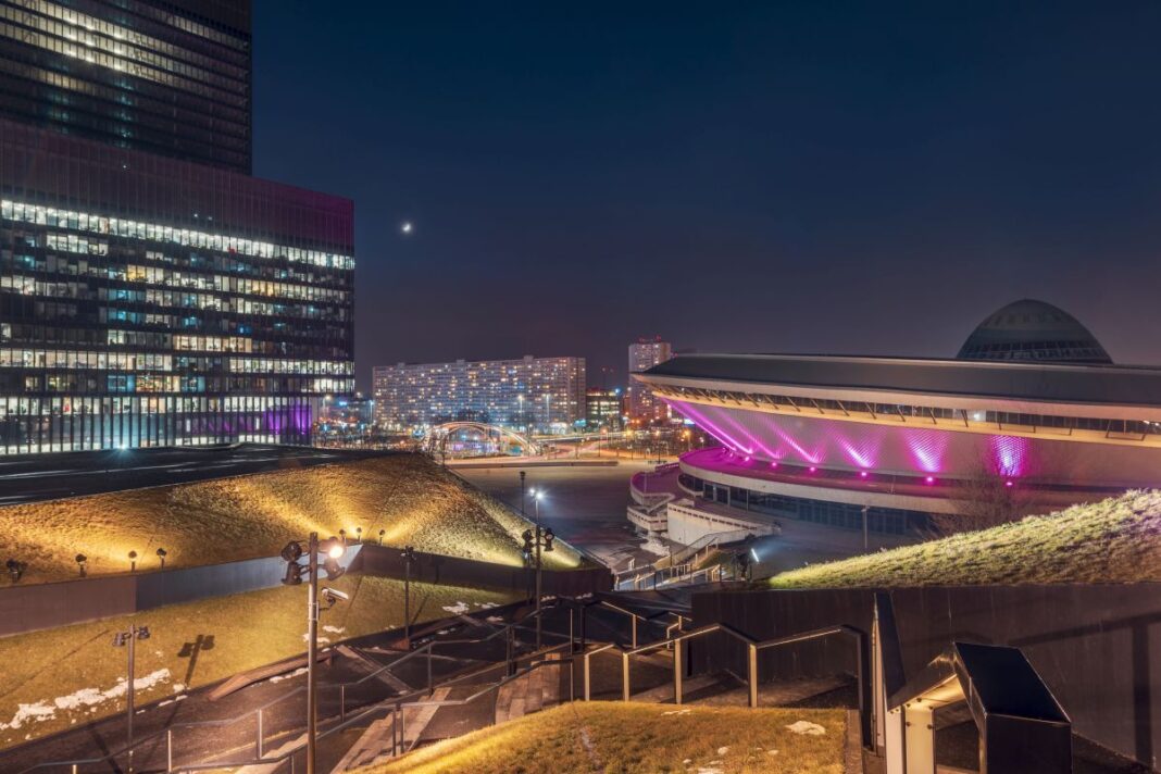 zwiedzanie-katowic-gdzie-szukac-noclegu