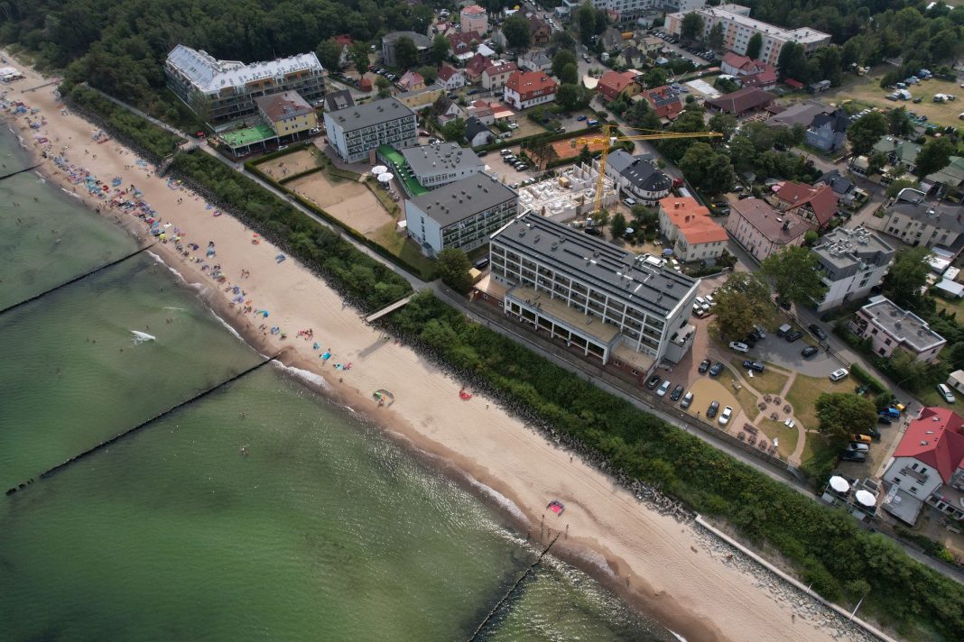Kolobrzeg-nad-morzem-–-apartament-czy-hotel-Sprawdzamy-co-sie-bardziej-oplaca Kołobrzeg nad morzem – apartament czy hotel? Sprawdzamy, co się bardziej opłaca